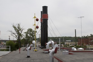 314-1241 Dubuque IA - Mississippi River Museum - Hurricane Deck on the Black